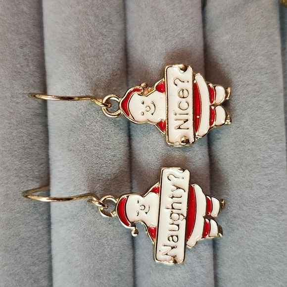 3 pairs Christmas earrings - Picture 2 of 6
